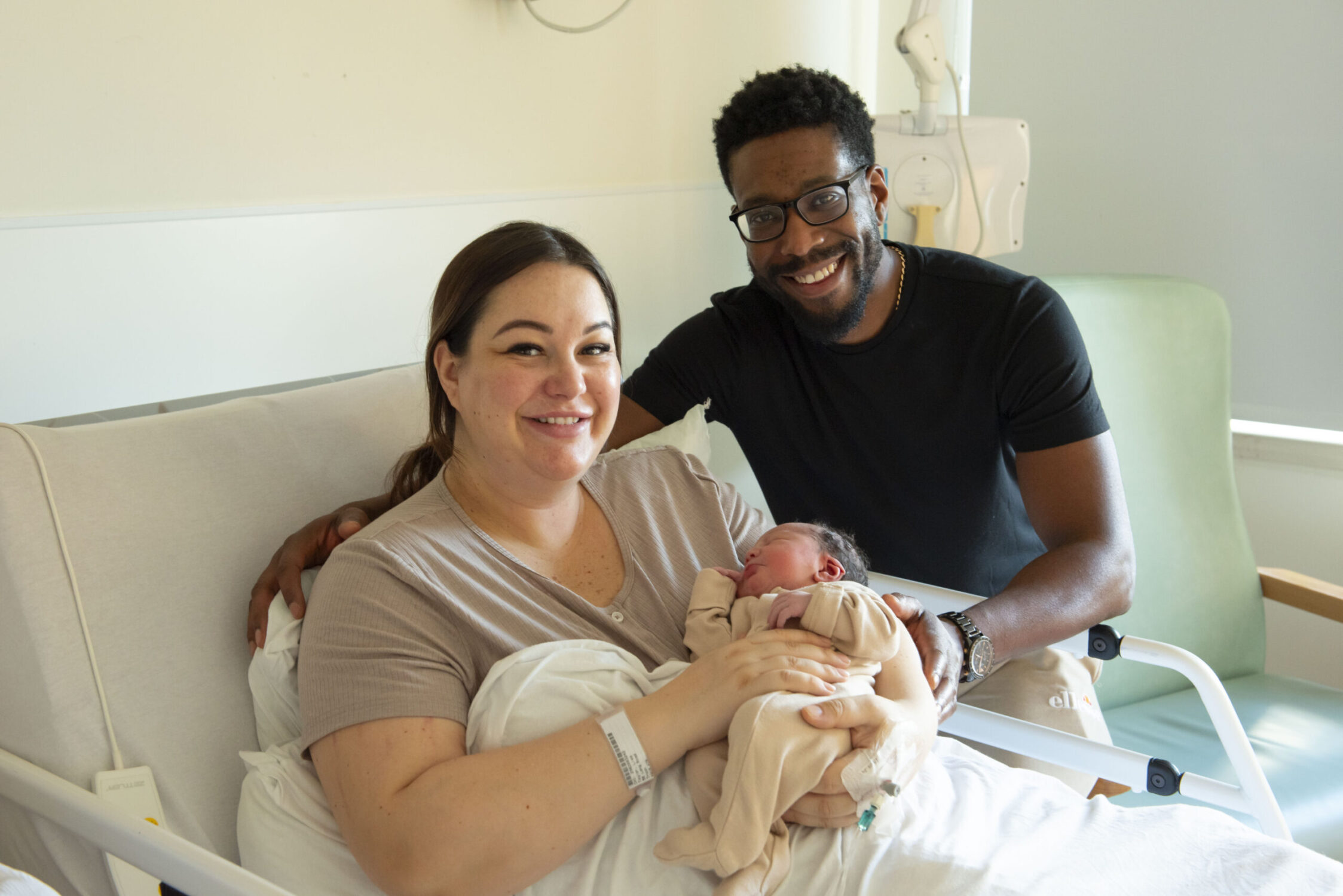Parents welcoming leap year baby - Aria