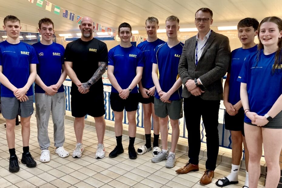 Dr Robin Jamieson from the Custody and Offender Medical Service with members of the South Ayrshire Swim Team (SAST).