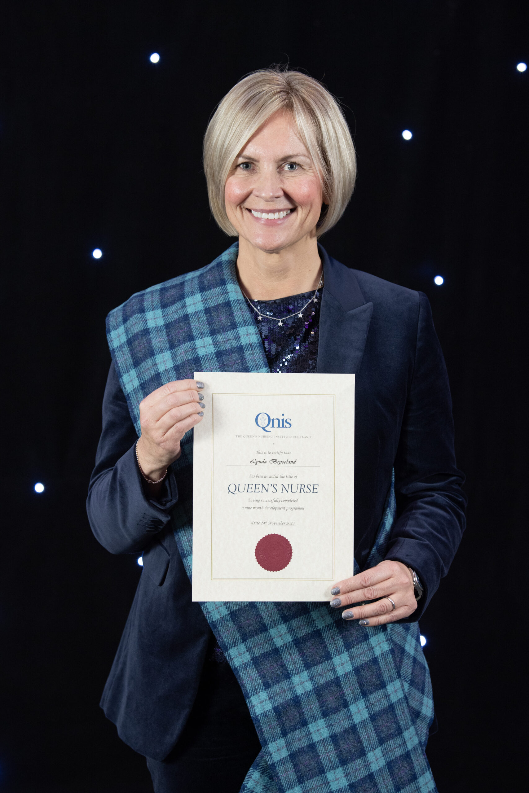 Lynda Bryceland receiving Queen's Nurse Award (Lesley Martin photo credit)